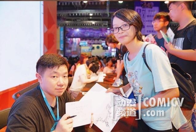 粉丝的爱根本挡不住!小新&笛子联合签绘全记录!